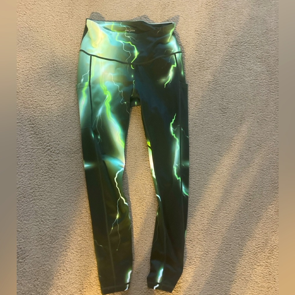 Feed me Fight me green black lightning leggings small fit